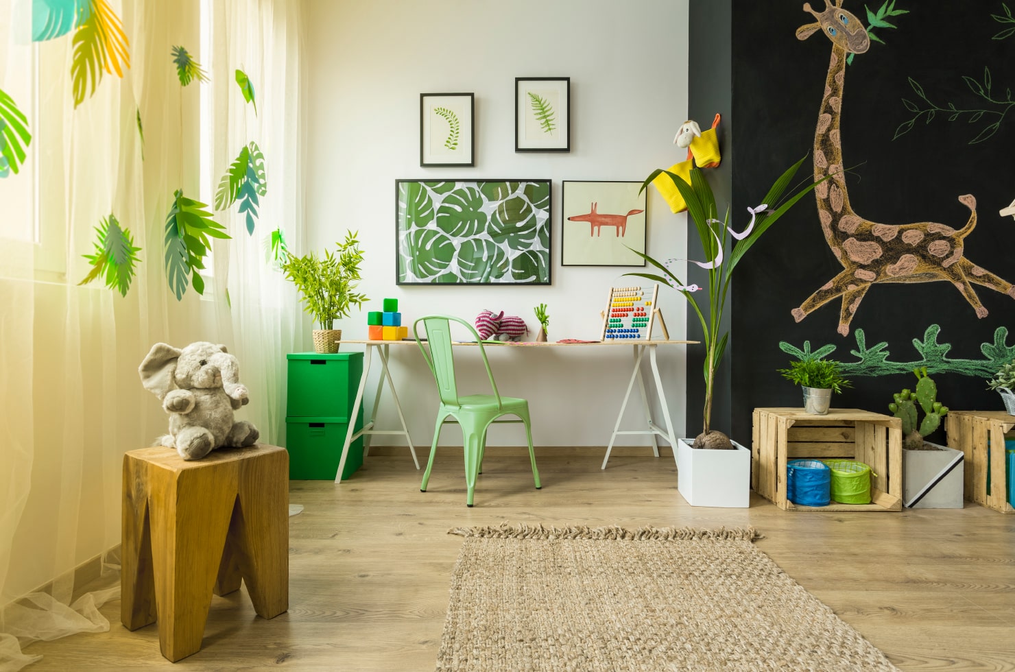 Jungle-themed kid’s room.